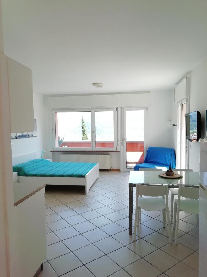 Lake & Castle View Apartment Riva del Garda Exterior foto