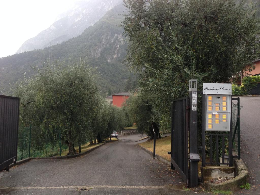 Lake & Castle View Apartment Riva del Garda Exterior foto