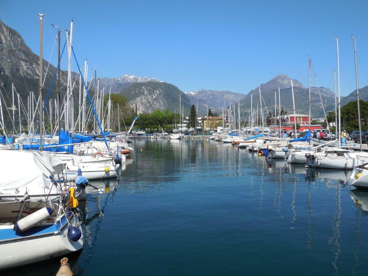 Lake & Castle View Apartment Riva del Garda Exterior foto